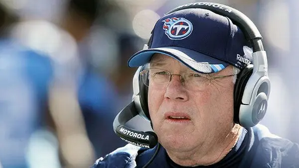 Tennessee despide a su coordinador ofensivo