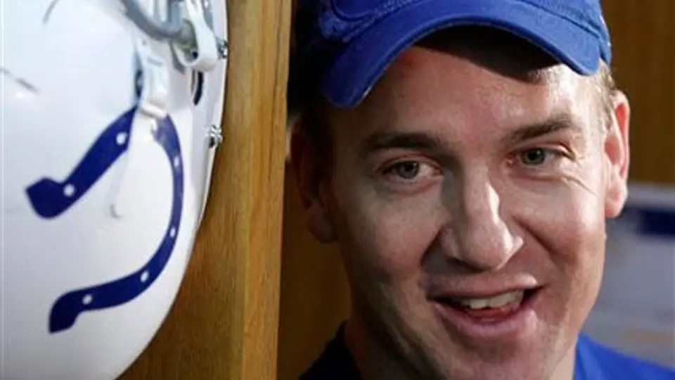 Peyton Manning permanecerá en los Potros