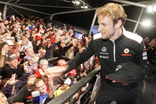 Whitmarsh confía en una dinámica positiva entre Pérez y Button
