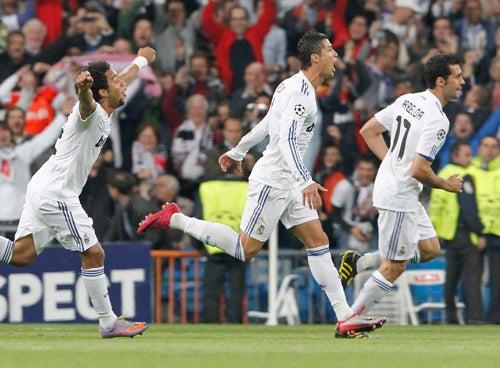 Real Madrid mantiene paso perfecto en Champions