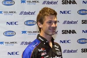 Daniel Suárez se queda con la pole en la última fecha de Nascar México