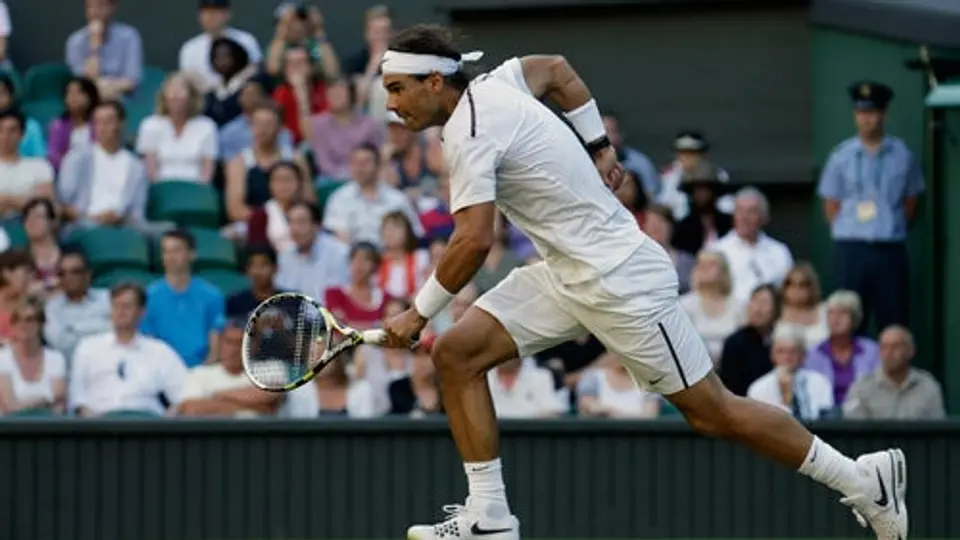Nadal suspende exhibición ante Djokovic en el Santiago Bernabeu