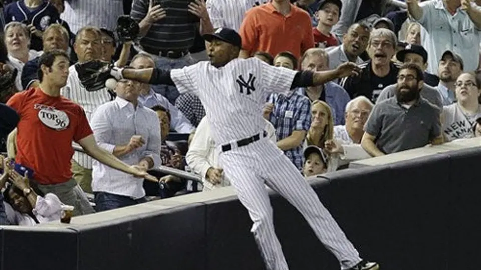 Yanquis vencen a Indios con ayuda de los umpires