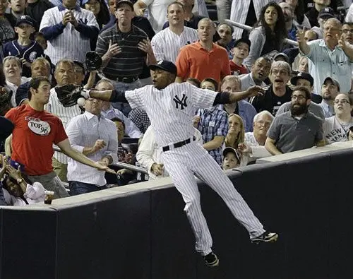Yanquis vencen a Indios con ayuda de los umpires