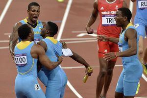 Bahamas derrota a Estados Unidos en el relevo 4x400