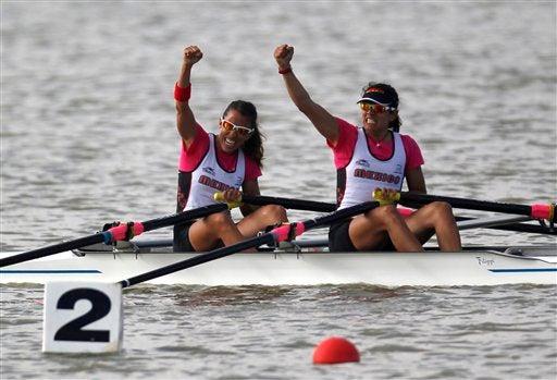 Las mexicanas detuvieron el crono en 7:16.04 minutos en un par de remos cortos ligero.FOTO: AP