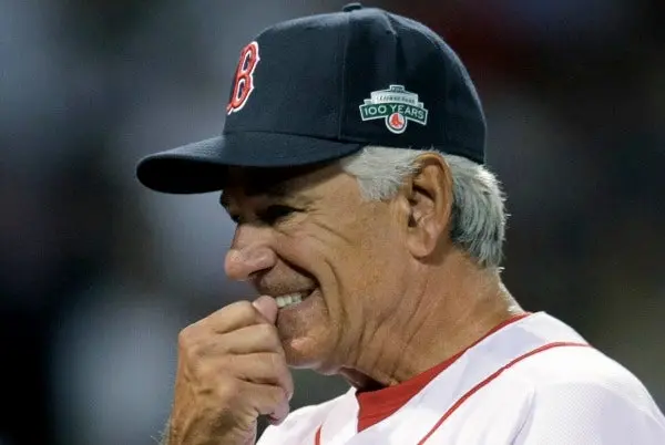 Medias Rojas despiden al manager Bobby Valentine ?