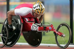 México hace el 1-2-3 en 5 mil metros T54