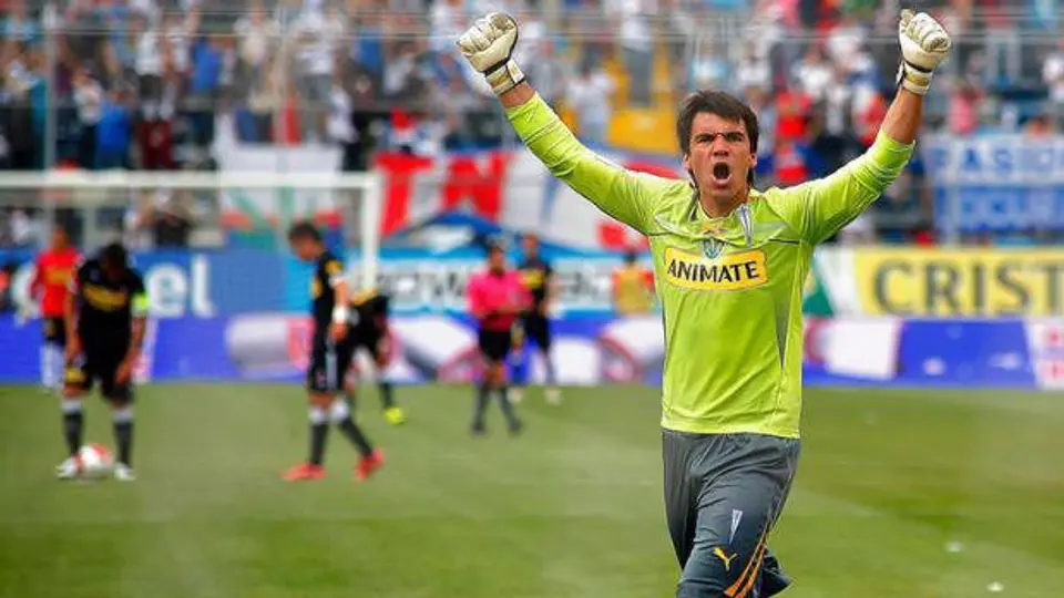Prensa chilena asegura que Cristopher Toselli es jugador de América
