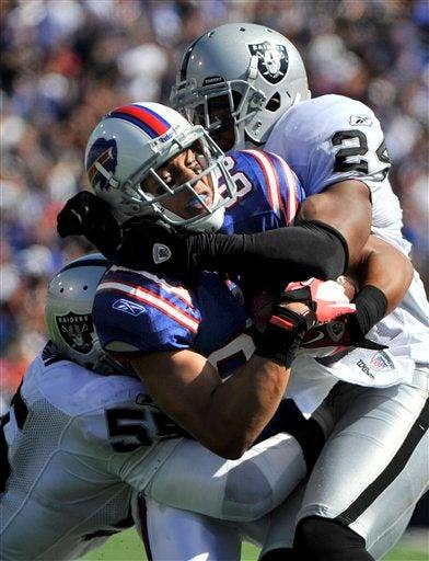 Bills se impone a Raiders sobre el final 38-35. FOTO: AP