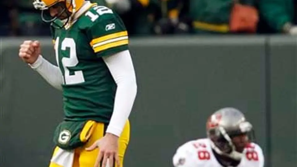 Green Bay sigue imparable al vencer 35-26 a Bucaneros
