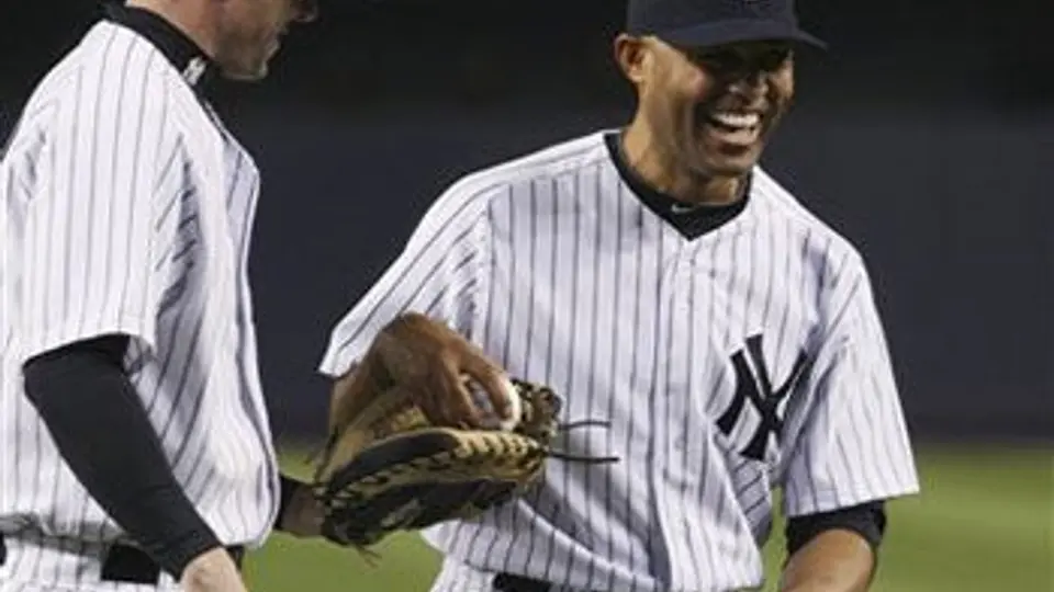 Rivera asegura que lanzará con Yanquis la próxima campaña