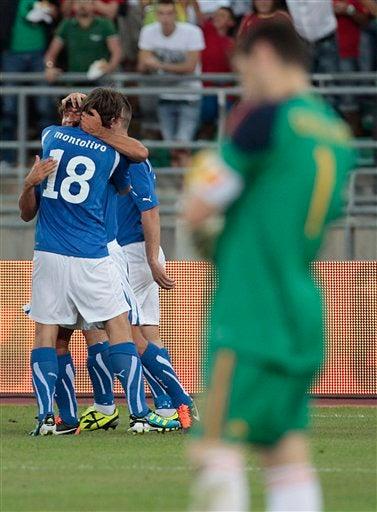 Montolivo abrió el marcador para los italianos. FOTO: AP
