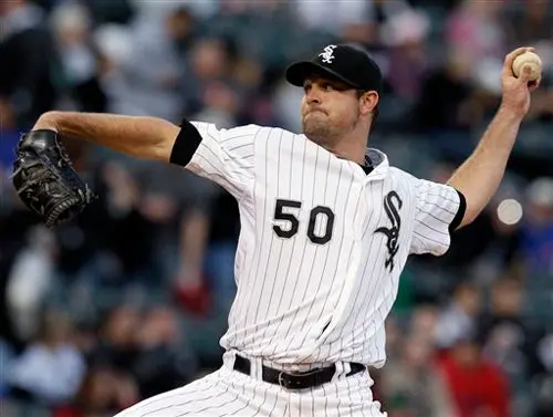 John Danks, permanecerá en Medias Blancas