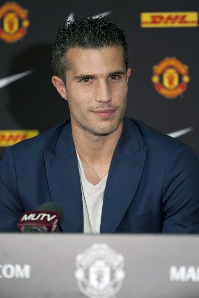 Robin van Persie en conferencia | AP