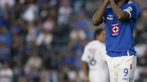 Edixon, sorprendido por no seguir en Cruz Azul