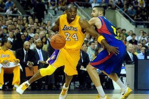 Regal Barcelona vence a los Lakers 92-88