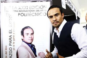 Márquez presentó su libro