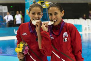 Revive la plata de Paola Espinosa y Alejandra Valencia