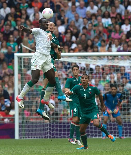 Senegal se fue encima del tri después de la anotación del Chaton | CÉSAR VICUÑA