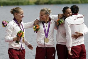 Hungría se cuelga el Oro en Kayak K-4 femenil 500 mts