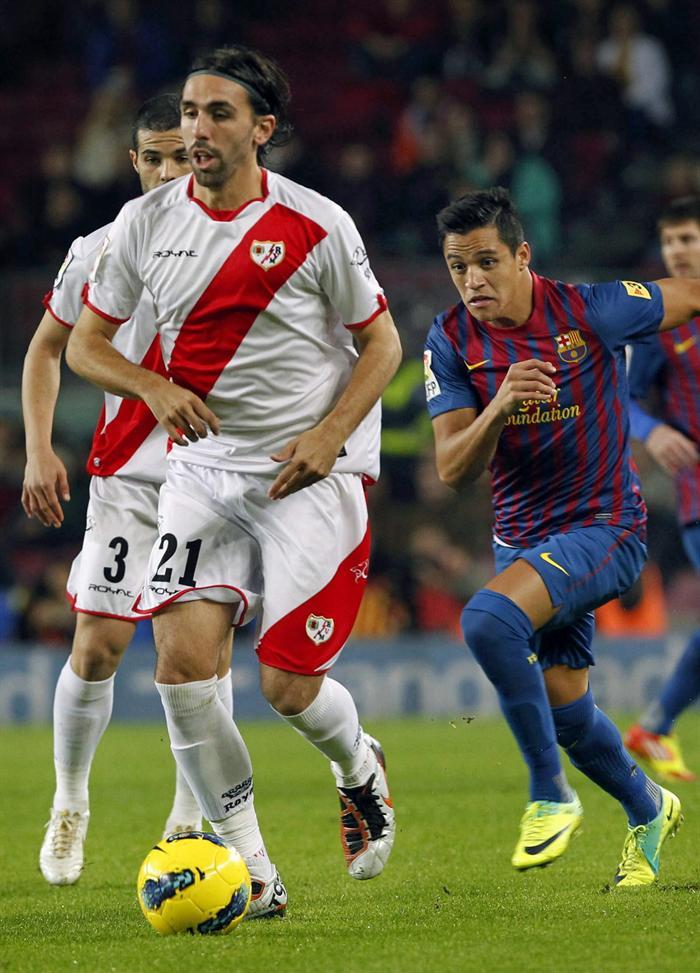 Jordi Figueras controla el esférico. FOTO: EFE
