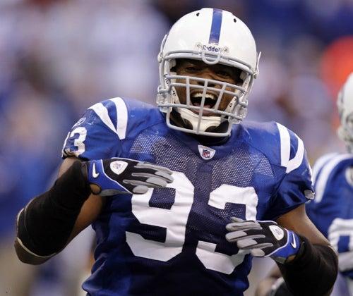Dwight Freeney deberá detener a los quarterbacks enemigos | AP