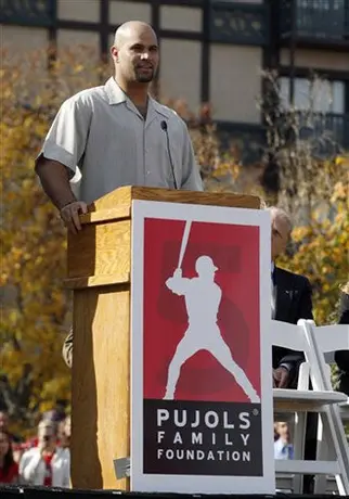 Pujols no quiere hablar aún sobre su futuro