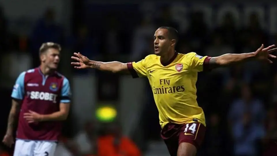 Arsenal remonta y vence al West Ham