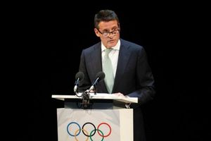 Coe, con el camino libre para presidir el Comité Olímpico británico