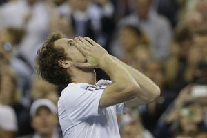 Miles reciben a Murray en su ciudad natal