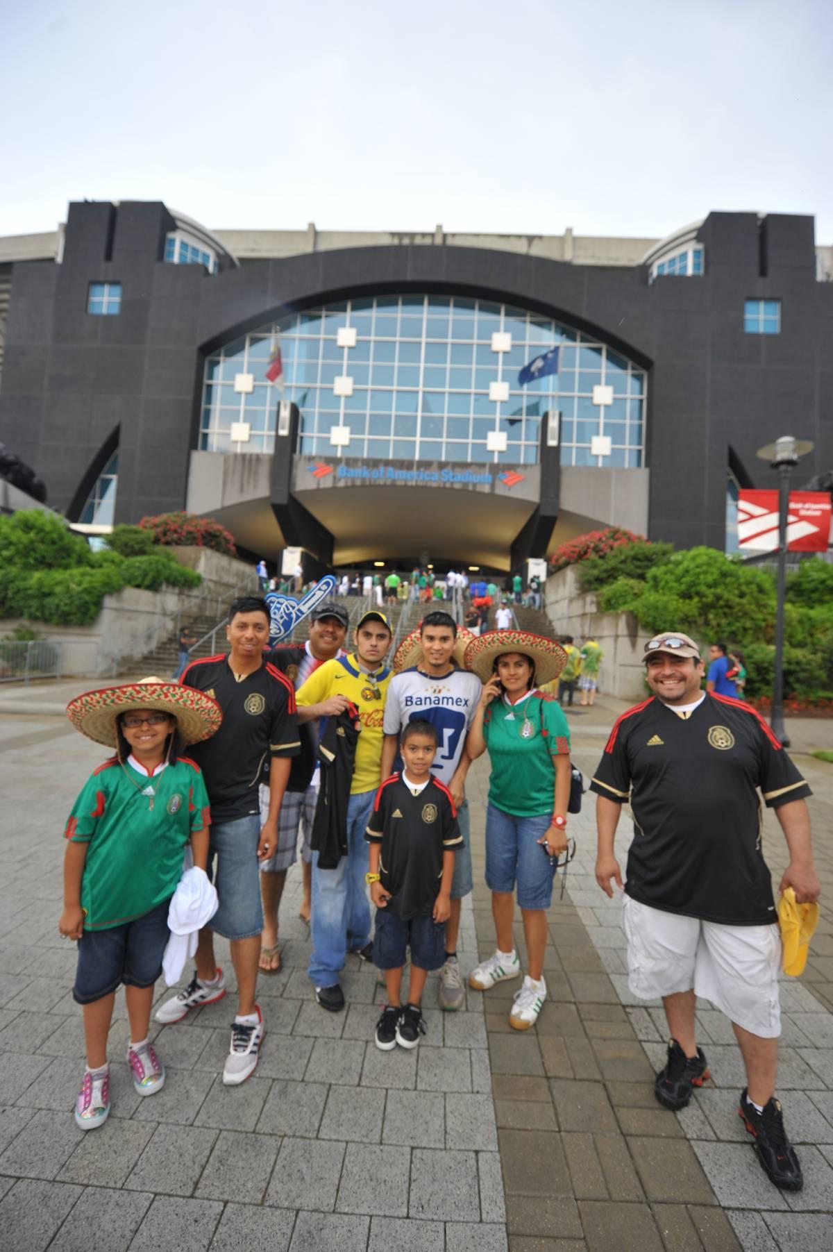 Los mexicanos mantienen el buen ánimo, pese a la baja de cinco jugadores. FOTO: ULISES BRAVO