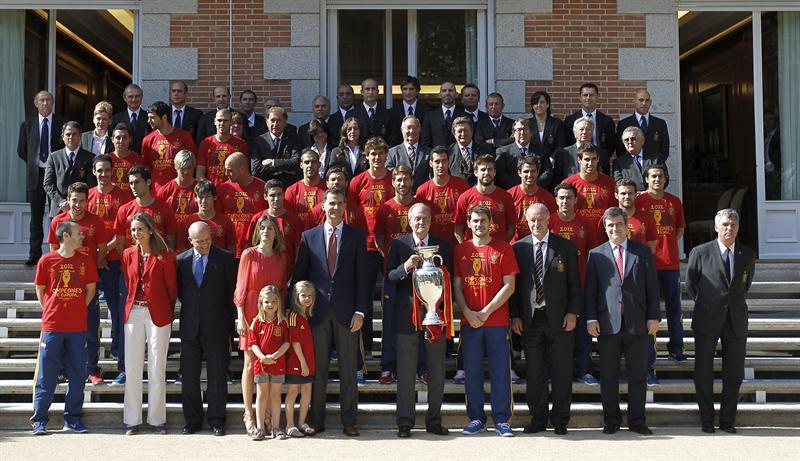 La selección española estuvo en el Palacio de la Zarzuela con el Rey Juan Carlos l EFE