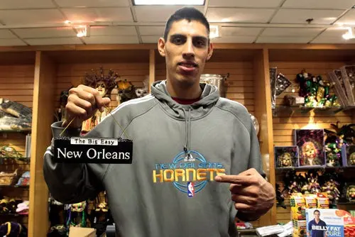 Ayón, el tercer mexicano en debutar en la NBA
