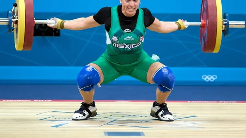 Luz Acosta supera su marca de Beijing
