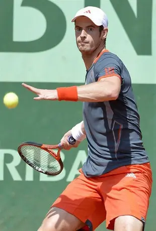 Murray se impone a Giraldo y avanza