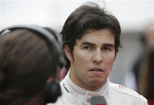 Sergio Pérez lamentó mala parada en pits