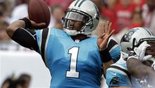 Cam Newton no pudo con Bucaneros
