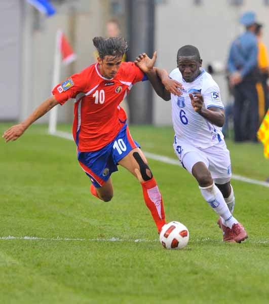 Los ticos de Ricardo Antonio La Volpe apenas pudieron con el empate. FOTO: ULISES BRAVO