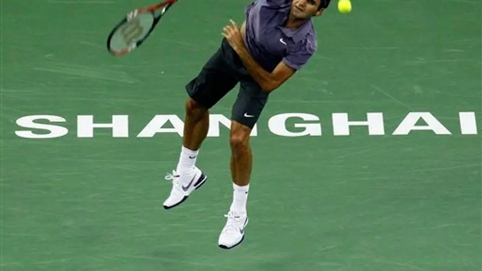 Federer arrolla a Soderling y va a Semifinales en Shangai