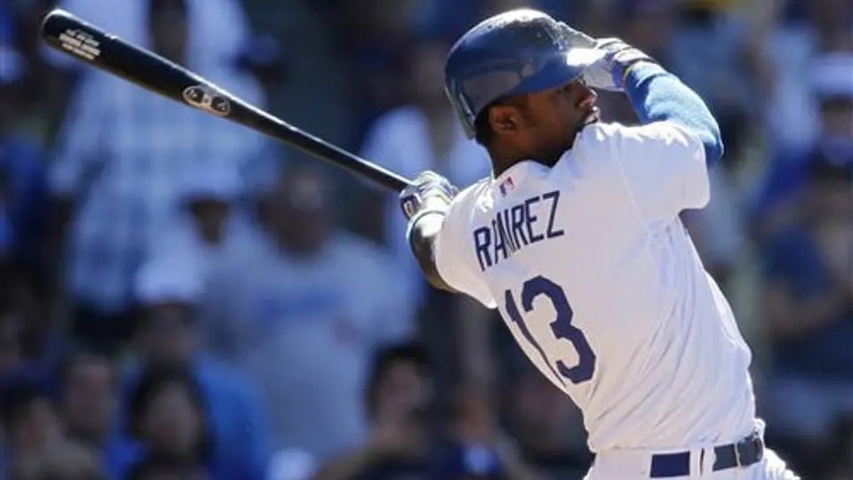 Dodgers completan la barrida sobre Cachorros