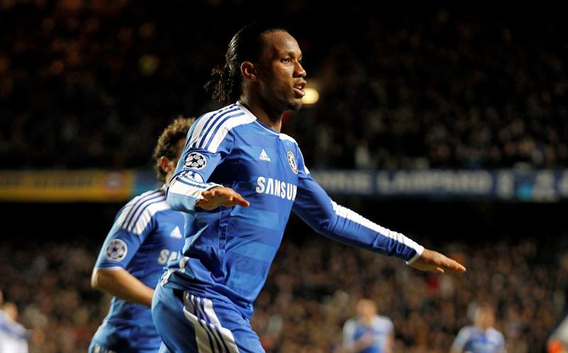 Didier Drogba celebra su tanto al minuto 3. FOTO: AP