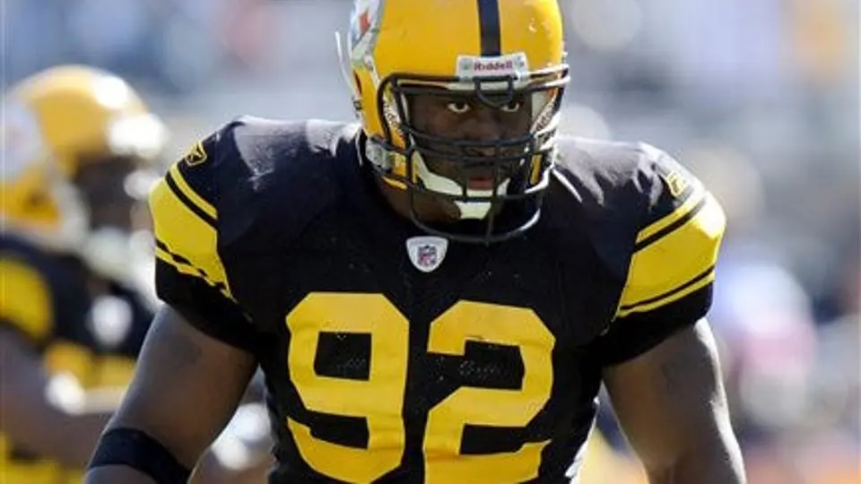 James Harrison reflexiona tras ser multado por golpear con su casco