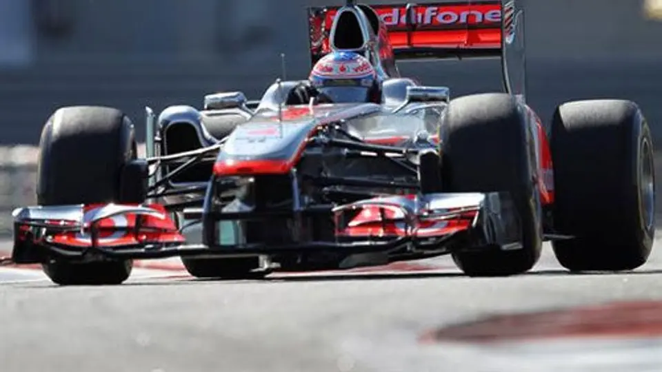 Sergio Pérez, decimosexto en P1
