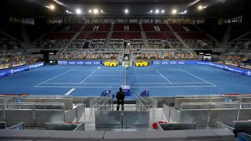 ATP prohibe pistas de arcilla azul