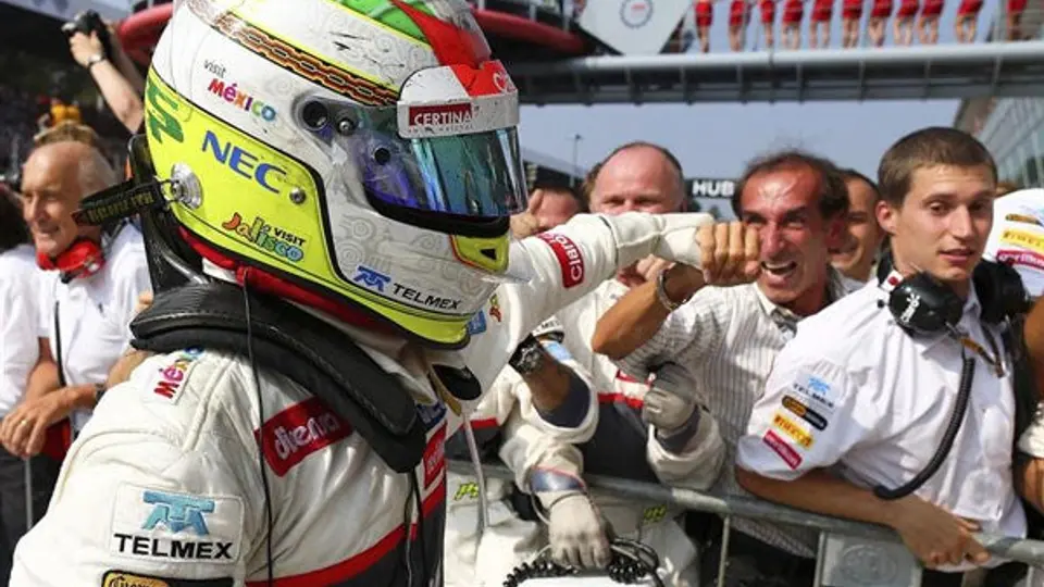 Checo corre mejor arrancando de atrás