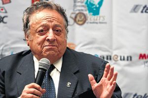 'Macho' Camacho tiene muerte cerebral, afirma CMB