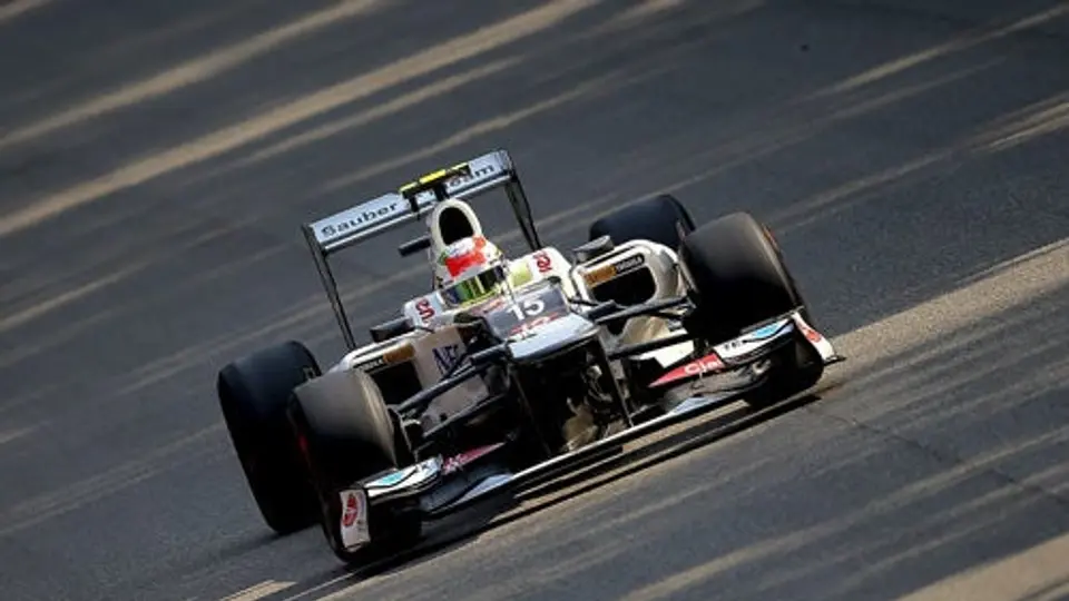 Checo Pérez culmina octavo en la P1 del GP de Italia