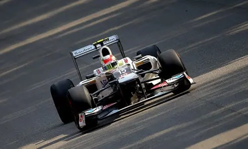 Checo Pérez culmina octavo en la P1 del GP de Italia