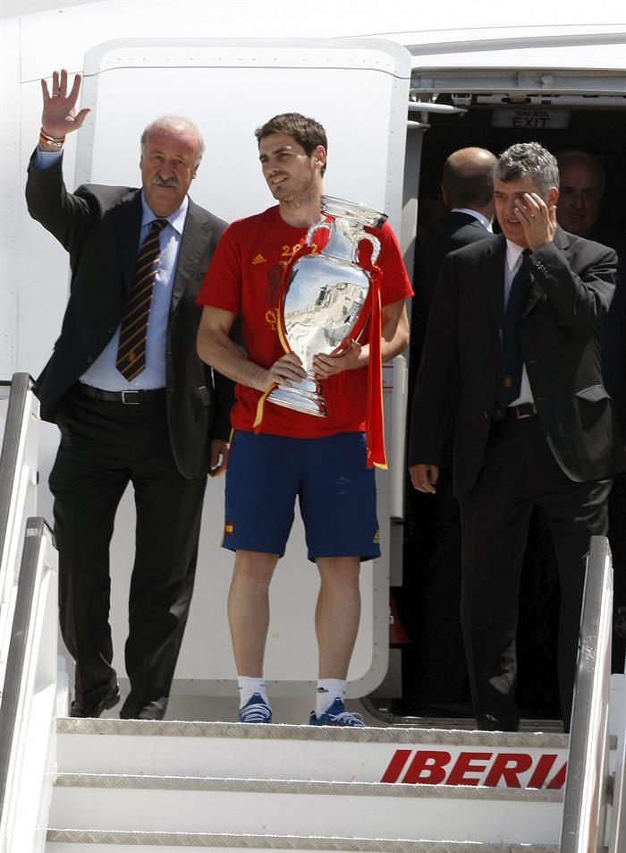 Los campeones de Europa arribaron a España por la tarde l EFE